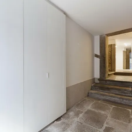 Art's - Minho's Guest Apartman *